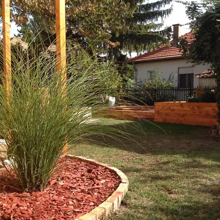 Kajut Apartman * Balatonfenyves