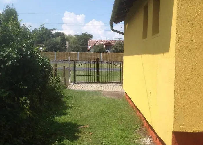 Kajut Apartman Дом отдыха *